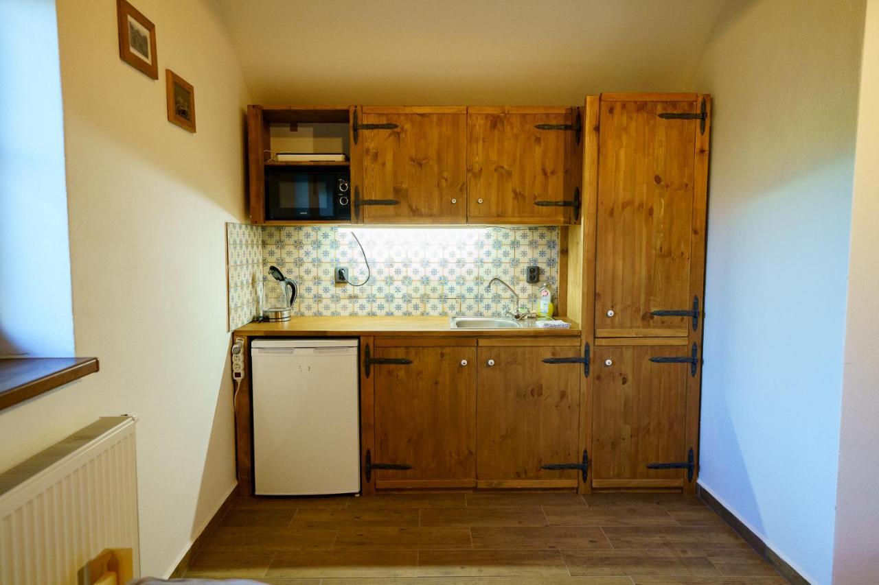 Apartmany Pausram Pouzdrany Buitenkant foto