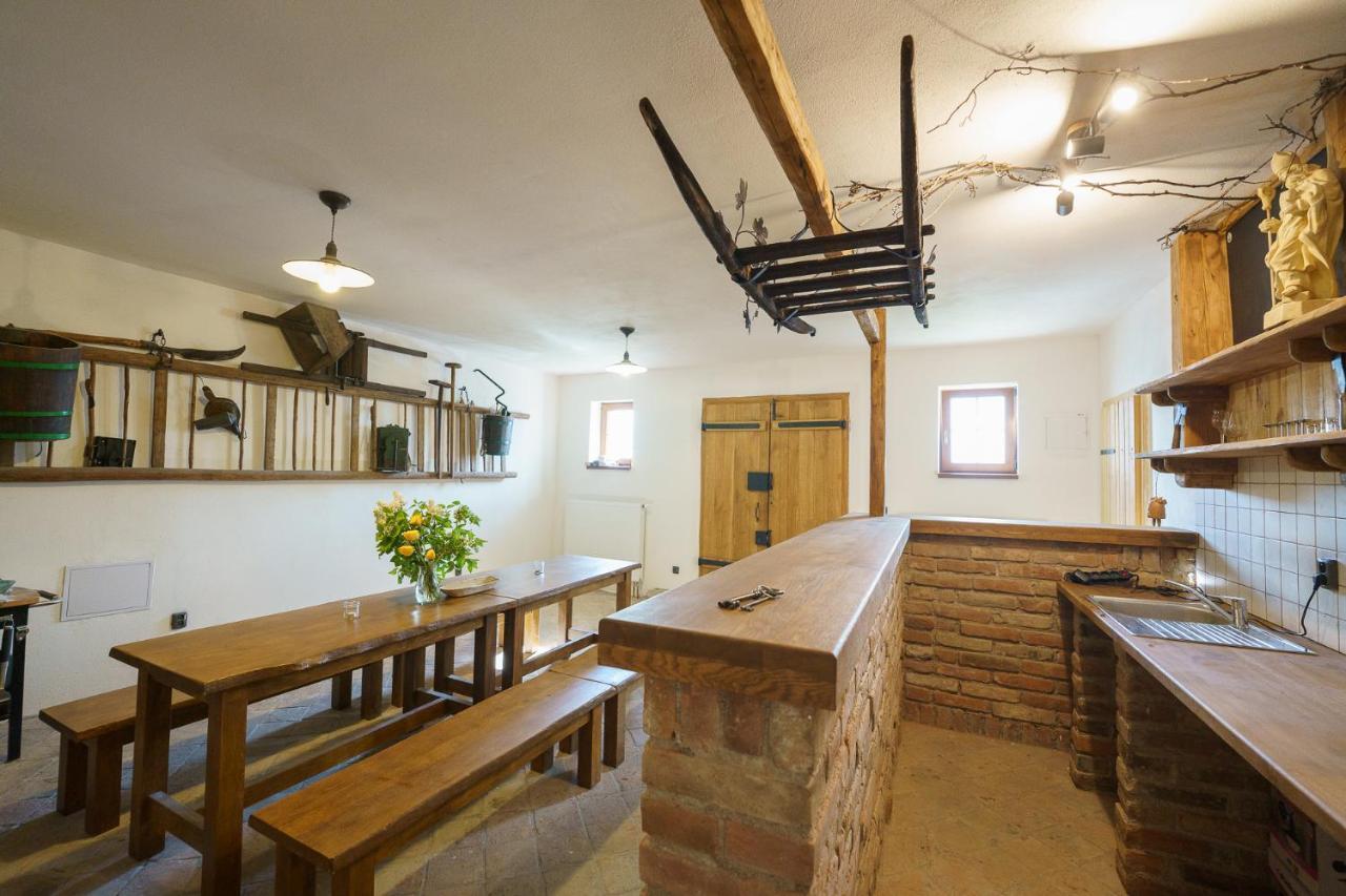 Apartmany Pausram Pouzdrany Buitenkant foto